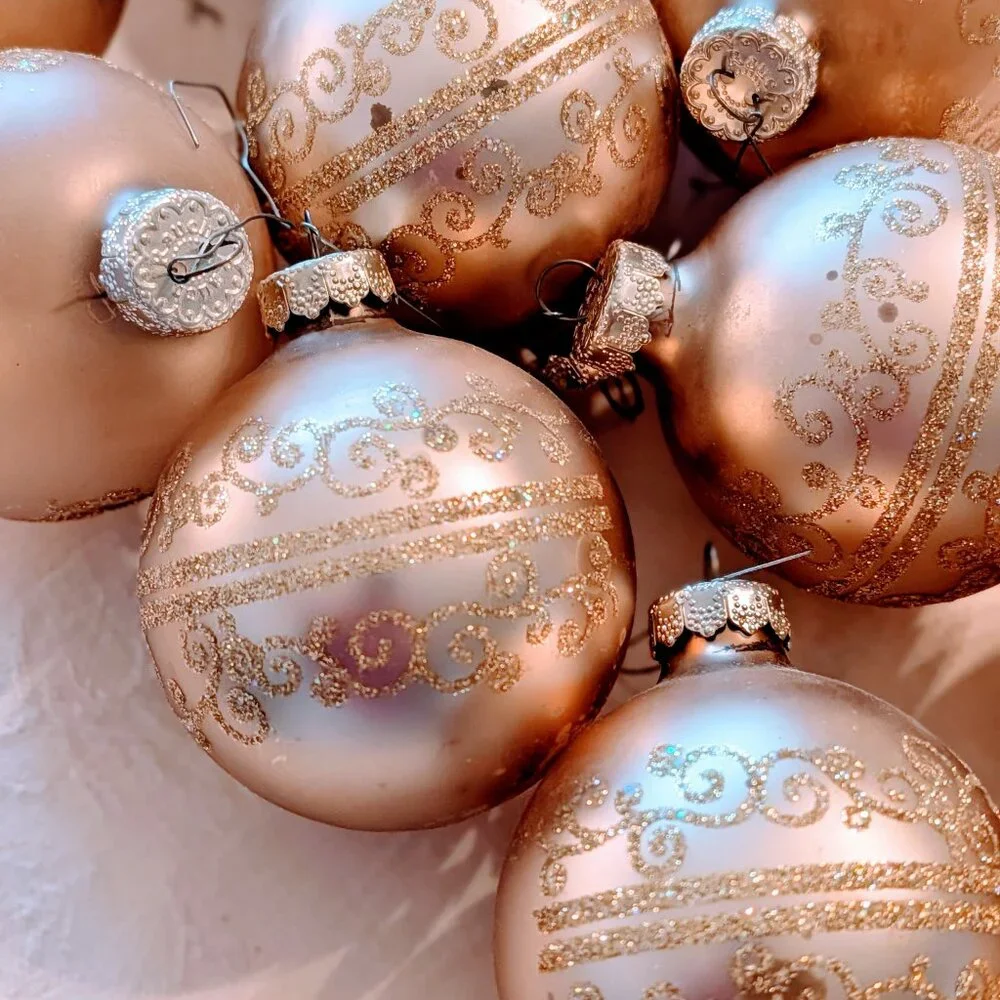 VTG Lot of 14 Rauch Glass Ornaments Champagne Gold Scroll Medium USA Christmas - Picture 2 of 8